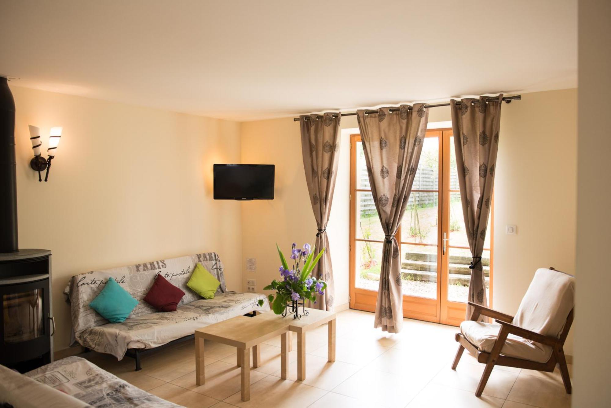 Au Bonheur Des Retrouvailles Hotell Denonville Exteriör bild