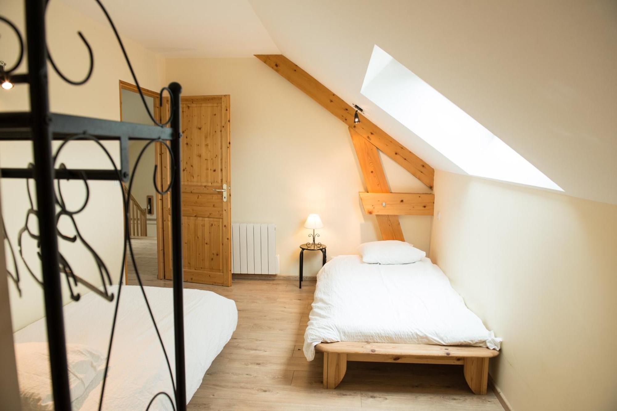 Au Bonheur Des Retrouvailles Hotell Denonville Exteriör bild