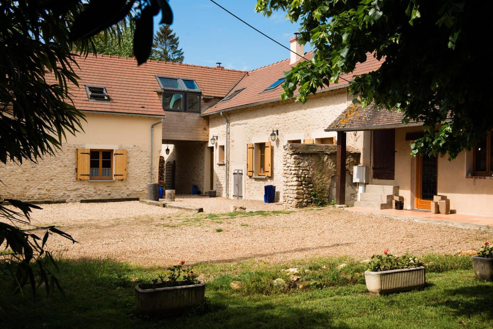 Au Bonheur Des Retrouvailles Hotell Denonville Exteriör bild